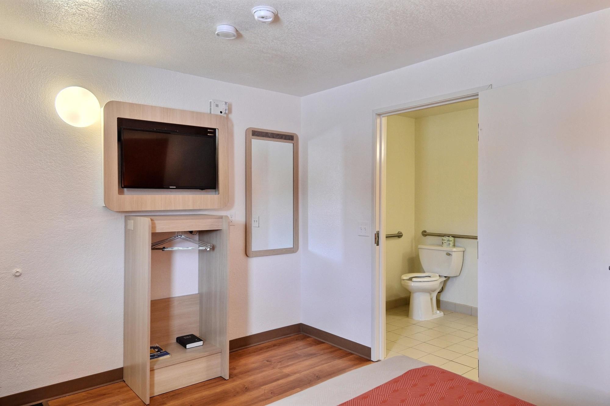 Travelodge By Wyndham Brattleboro Vt Εξωτερικό φωτογραφία